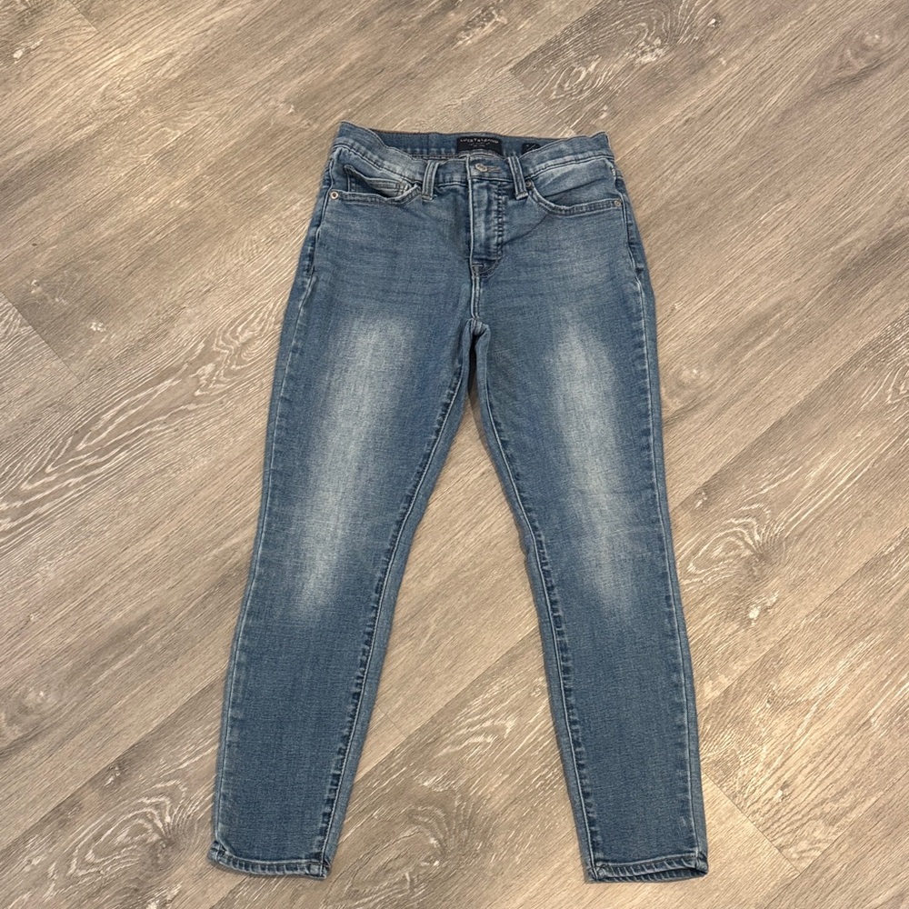 Women’s Lucky Brand jeans